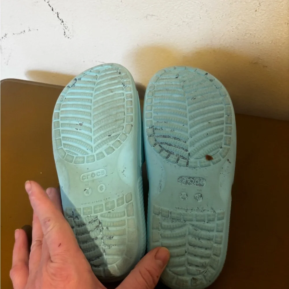 CROCS Kids Light Blue Slide Sandals 4/6
